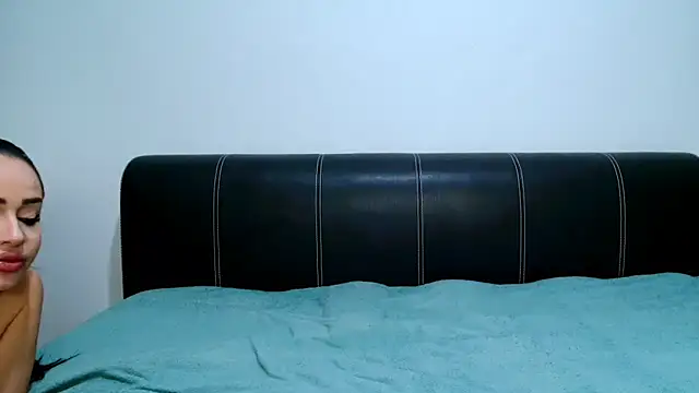 Snapshot of AntoniaKarls chatting on January 2025 05:58:01 AM AntoniaKarls online show from January 2025 05:58:01 AM