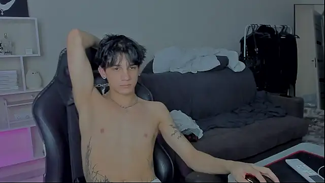 MarkBrowniii online show from December 2024 10:53:02 PM