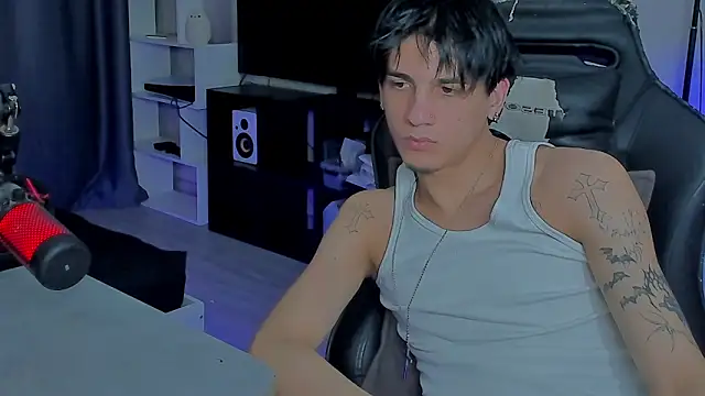 MarkBrowniii online show from December 2025 06:55:01 AM