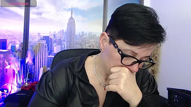 ninarandmann online show from March 2025 07:06:02 PM