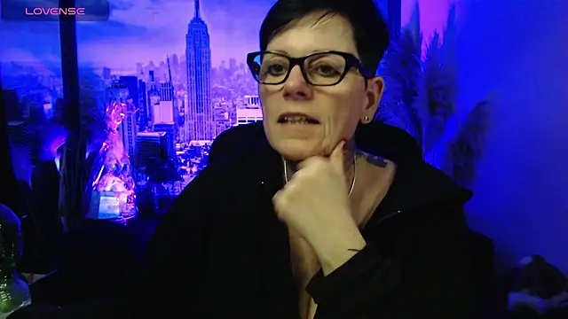 ninarandmann online show from March 2026 07:42:01 PM