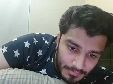 Snapshot of robintoit chatting on December 2024 03:59:02 AM robintoit online show from December 2024 03:59:02 AM