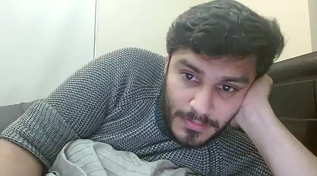 Snapshot of robintoit chatting on December 2024 12:19:02 PM robintoit online show from December 2024 12:19:02 PM