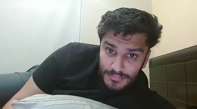 Snapshot of robintoit chatting on January 2025 05:30:02 AM robintoit online show from January 2025 05:30:02 AM