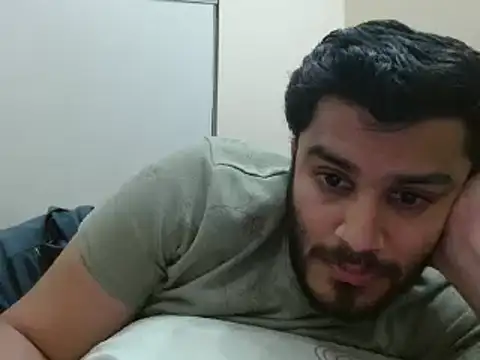 Snapshot of robintoit chatting on February 2025 07:11:01 AM robintoit online show from February 2025 07:11:01 AM