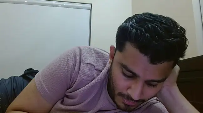 Snapshot of robintoit chatting on March 2025 01:53:01 PM robintoit online show from March 2025 01:53:01 PM