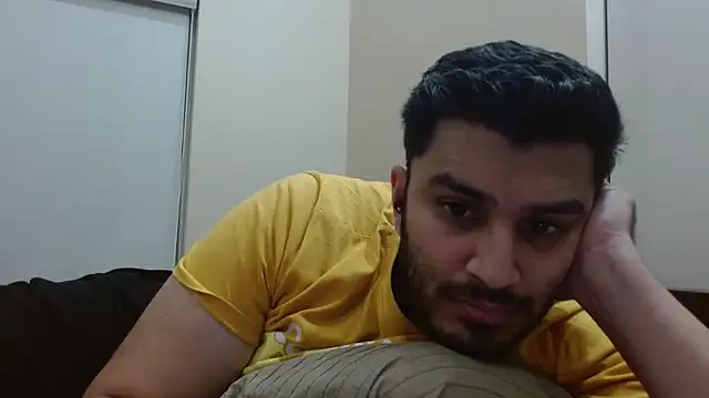 Snapshot of robintoit chatting on September 2025 05:12:02 PM robintoit online show from September 2025 05:12:02 PM