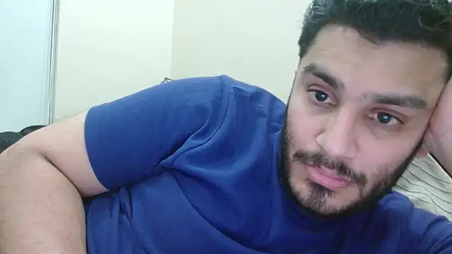 Snapshot of robintoit chatting on September 2025 05:48:01 PM robintoit online show from September 2025 05:48:01 PM