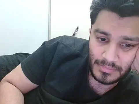 Snapshot of robintoit chatting on February 2026 06:52:02 PM robintoit online show from February 2026 06:52:02 PM