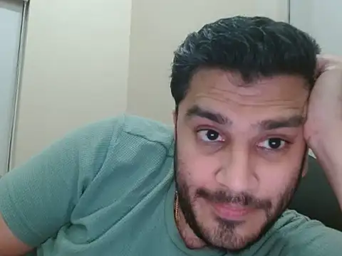 Snapshot of robintoit chatting on July 2026 03:03:02 PM robintoit online show from July 2026 03:03:02 PM