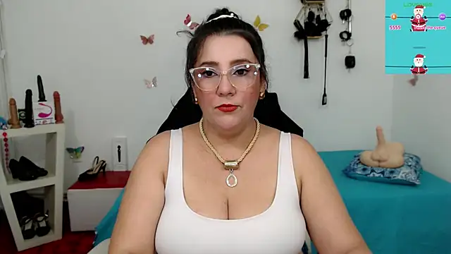 mom hot   online show from December 2025 08:16:02 PM