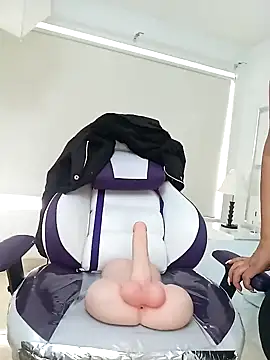 Natasha milf   online show from February 2025 01:19:01 PM