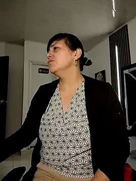 Natasha milf   online show from November 2025 12:38:01 PM