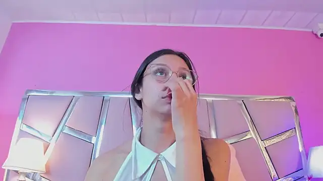 Bonniepark online show from March 2025 03:18:02 PM