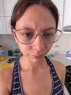 Bonniepark online show from November 2025 01:11:01 PM