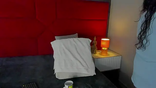 hanny milf online show from May 2026 11:49:01 AM