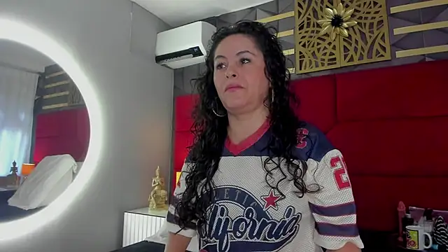 hanny milf online show from May 2026 11:37:02 AM