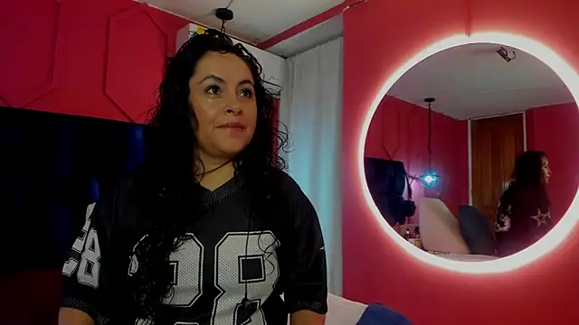 hanny milf online show from May 2026 11:39:02 AM