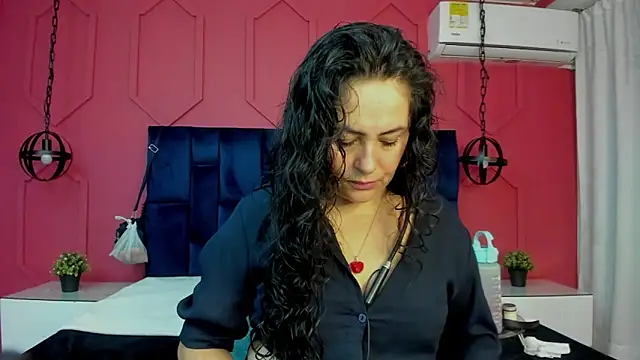 hanny milf online show from May 2026 11:50:01 AM