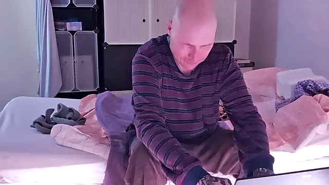 gaywolf426 online show from March 2026 06:10:01 PM