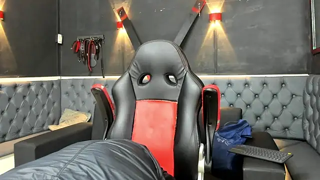 Terrance z online show from October 2025 08:10:01 PM