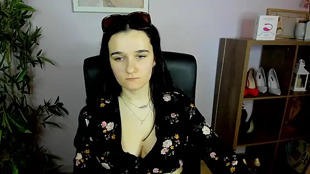 Snapshot of KateDelight chatting on March 2025 01:41:01 PM KateDelight online show from March 2025 01:41:01 PM