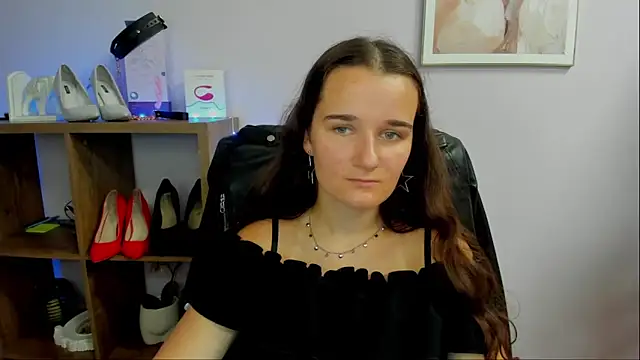 Snapshot of KateDelight chatting on September 2025 06:36:01 AM KateDelight online show from September 2025 06:36:01 AM