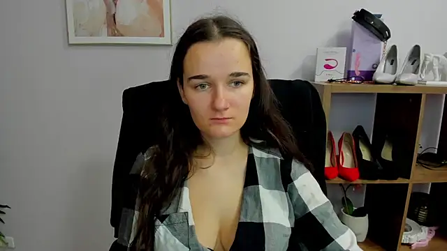 Snapshot of KateDelight chatting on October 2025 06:34:02 AM KateDelight online show from October 2025 06:34:02 AM