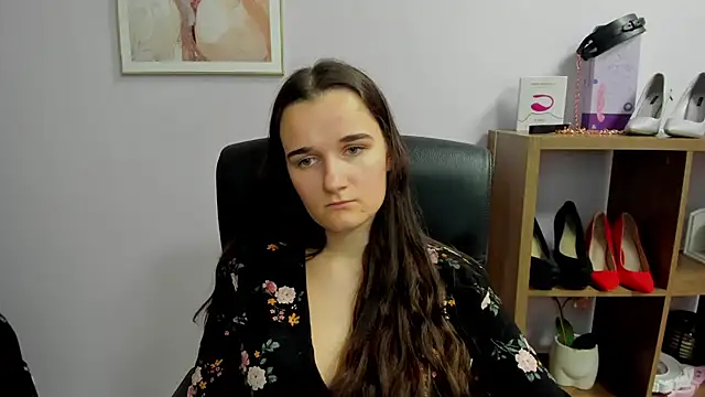 Snapshot of KateDelight chatting on November 2025 07:56:02 PM KateDelight online show from November 2025 07:56:02 PM