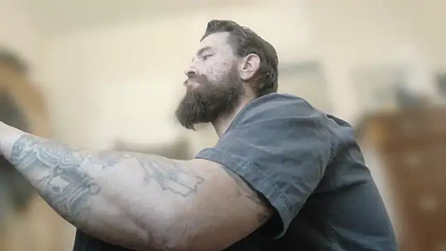 Armyexhibitionistvet online show from September 2025 10:34:02 PM