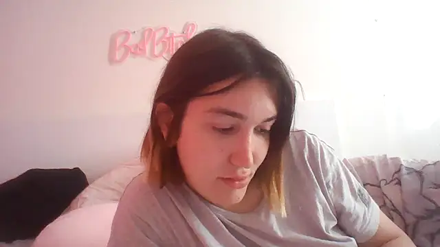 Snapshot of Icy__Diamond chatting on April 2026 12:08:02 PM Icy Diamond online show from April 2026 12:08:02 PM