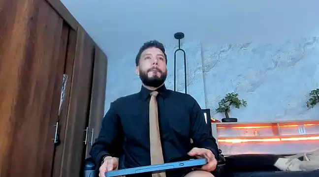 Snapshot of bruno_woods chatting on March 2025 04:35:01 PM bruno woods online show from March 2025 04:35:01 PM