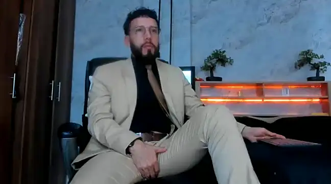 Snapshot of bruno_woods chatting on March 2025 07:39:01 PM bruno woods online show from March 2025 07:39:01 PM