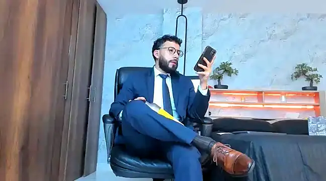 Snapshot of bruno_woods chatting on March 2025 09:32:02 PM bruno woods online show from March 2025 09:32:02 PM