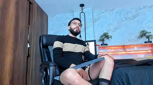 Snapshot of bruno_woods chatting on March 2025 06:45:02 PM bruno woods online show from March 2025 06:45:02 PM