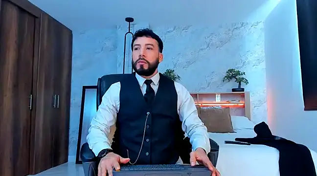 Snapshot of bruno_woods chatting on March 2025 01:12:02 PM bruno woods online show from March 2025 01:12:02 PM