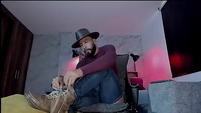 Snapshot of bruno_woods chatting on November 2025 11:46:02 AM bruno woods online show from November 2025 11:46:02 AM