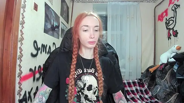 Roxy Silver online show from December 2024 06:39:01 PM