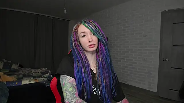 Roxy Silver online show from January 2025 01:30:01 PM