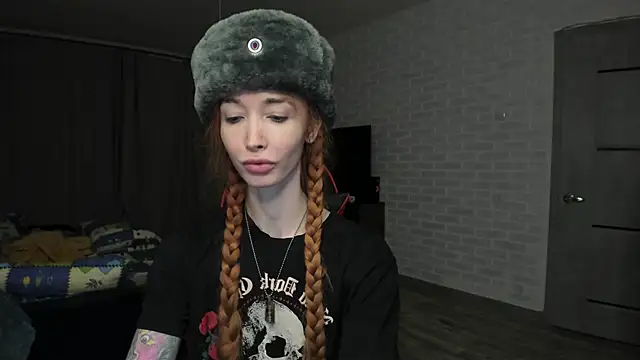 Roxy Silver online show from February 2025 10:14:01 PM