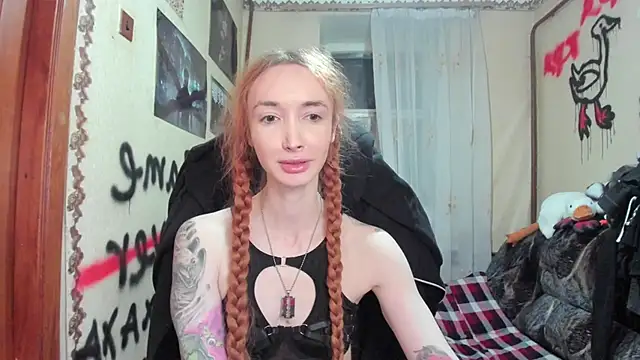 Roxy Silver online show from March 2025 11:04:01 PM