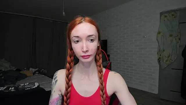 Roxy Silver online show from December 2025 04:03:02 PM