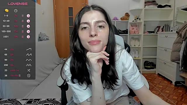 broosnica1 online show from April 2026 01:52:02 PM