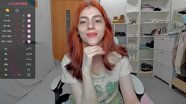 Snapshot of broosnica1 chatting on June 2026 08:15:02 AM broosnica1 online show from June 2026 08:15:02 AM