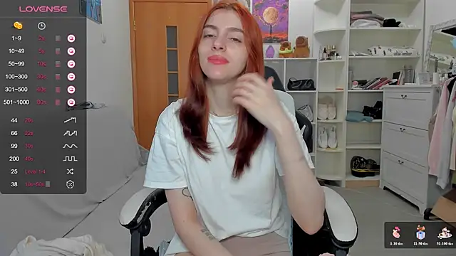 Snapshot of broosnica1 chatting on June 2026 05:43:01 AM broosnica1 online show from June 2026 05:43:01 AM