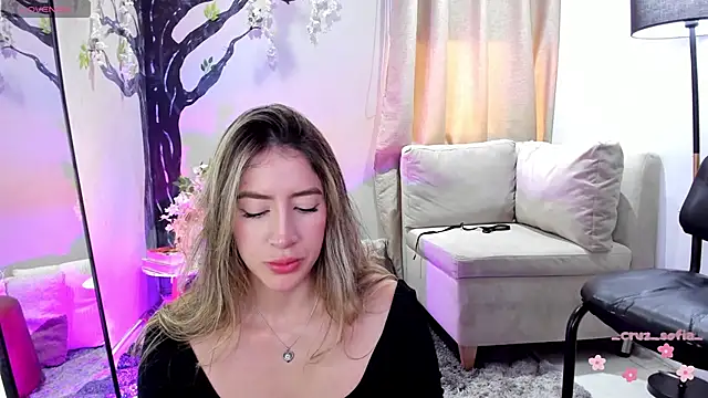 Snapshot of _AlejaCruz_ chatting on March 2026 07:02:02 PM AlejaCruz online show from March 2026 07:02:02 PM