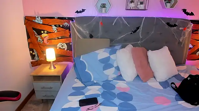 Latin Rachell3 online show from October 2025 10:48:02 PM