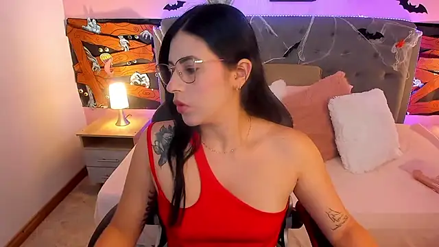 Latin Rachell3 online show from October 2025 11:05:02 PM