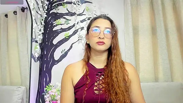  LaraMom  online show from November 2025 12:22:01 PM