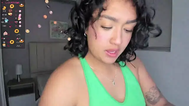 Snapshot of ema_saenz chatting on December 2024 06:49:01 PM ema saenz online show from December 2024 06:49:01 PM